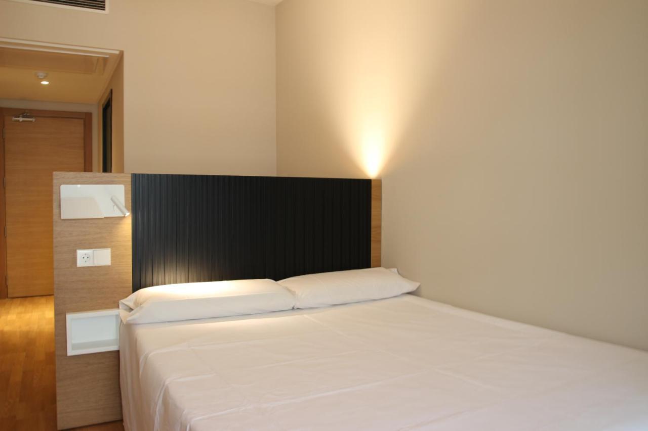 Hotel Alcantara Caces Eksteriør billede